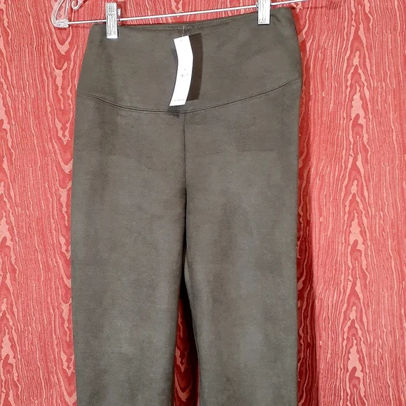 WHITE HOUSE BLACK MARKET FAUX SUEDE RUNWAY LEGGINGS OLIVE GREEN